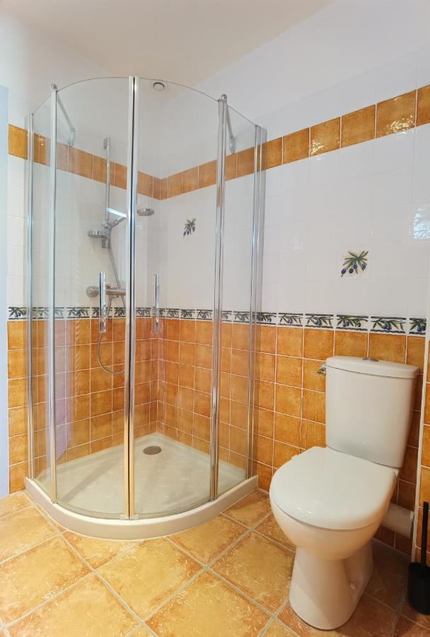Le Clos Des Consuls Tarascona Esterno foto