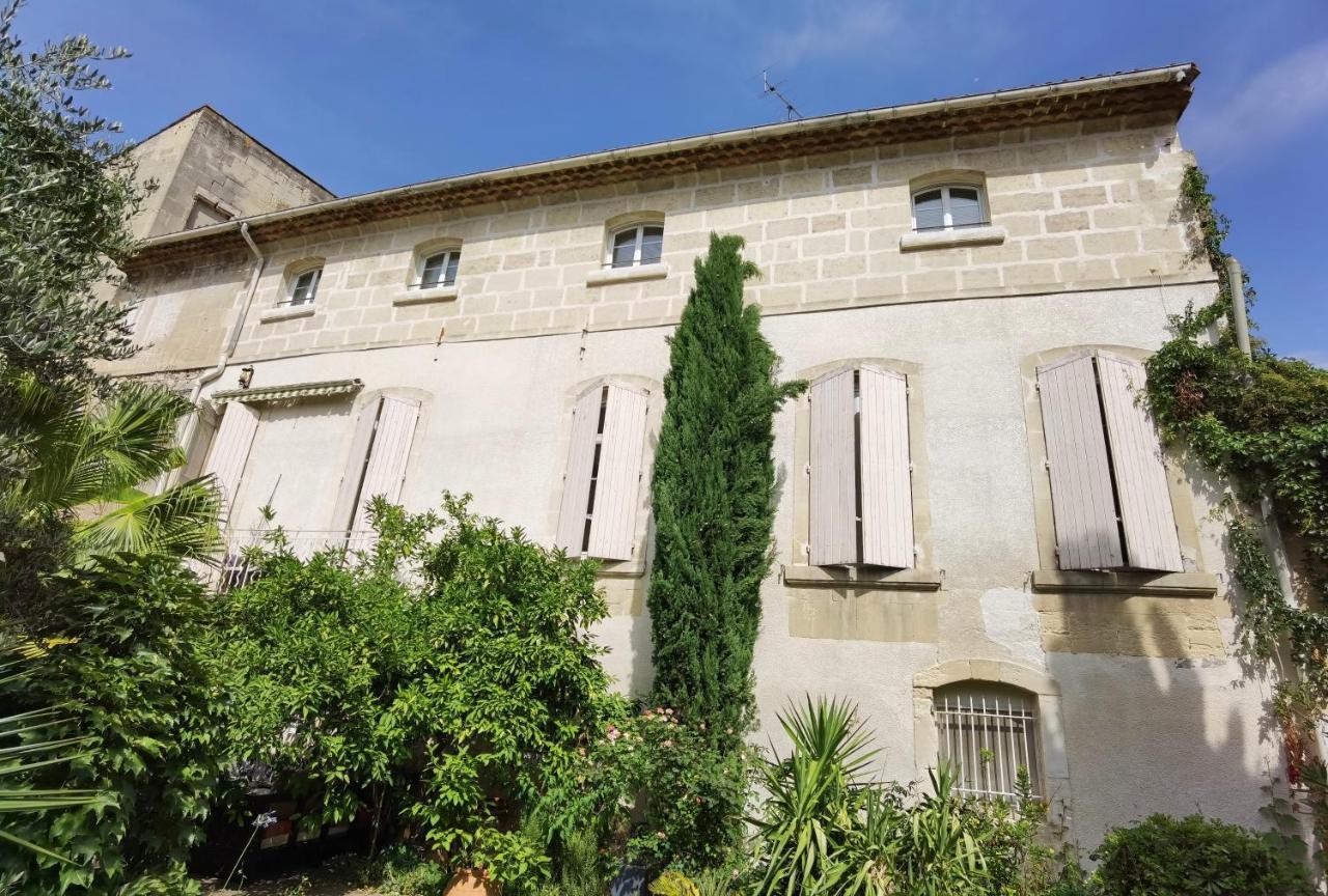 Le Clos Des Consuls Tarascona Esterno foto