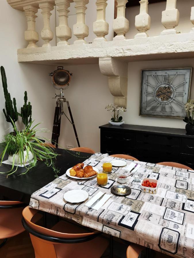 Le Clos Des Consuls Tarascona Esterno foto